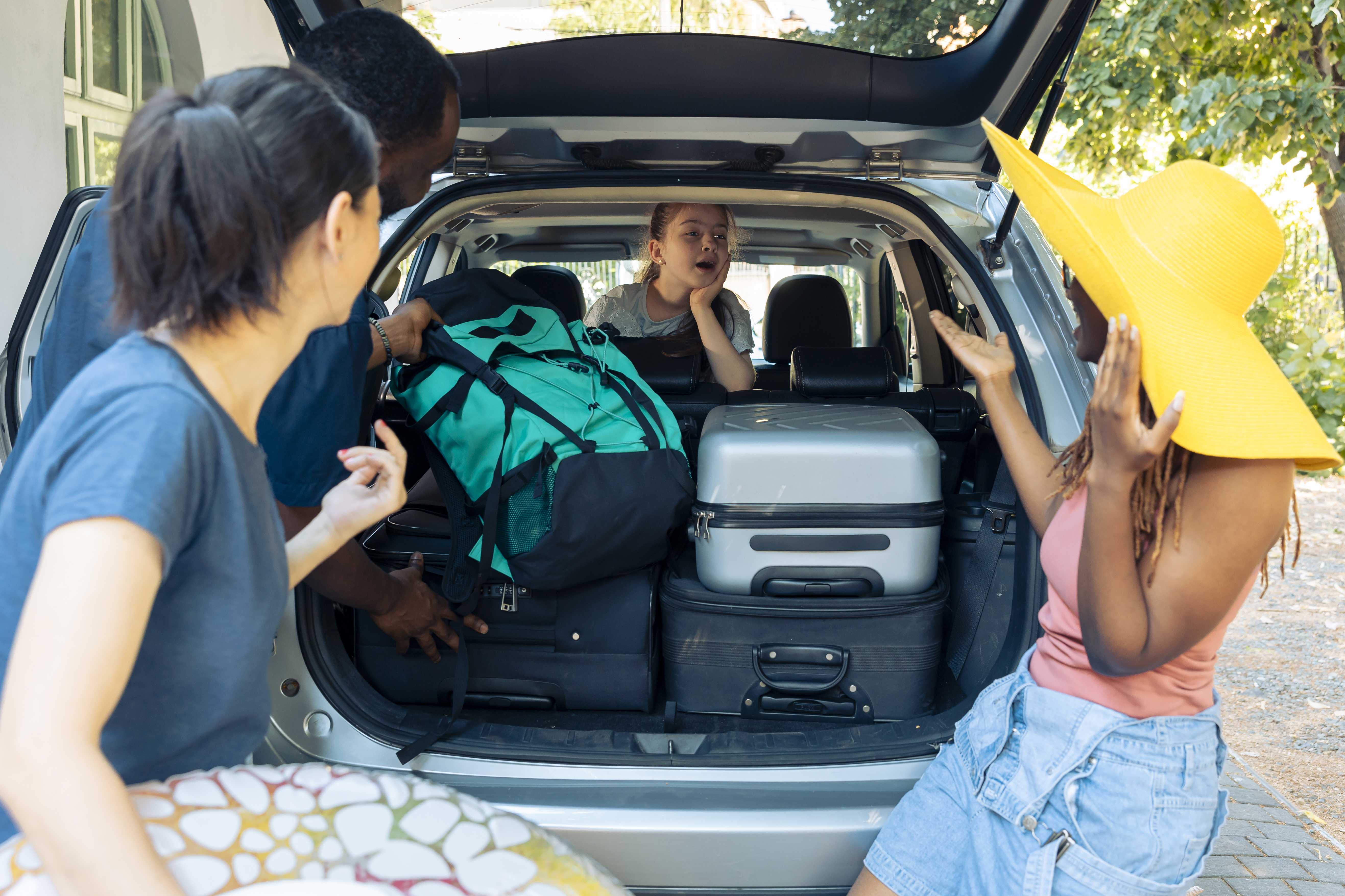 Os 5 piores carros para viajar em família: só vai dar choro e confusão