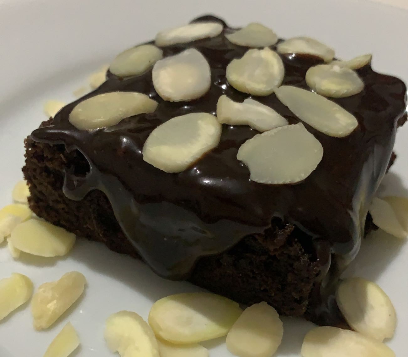 brownie com amêndoas