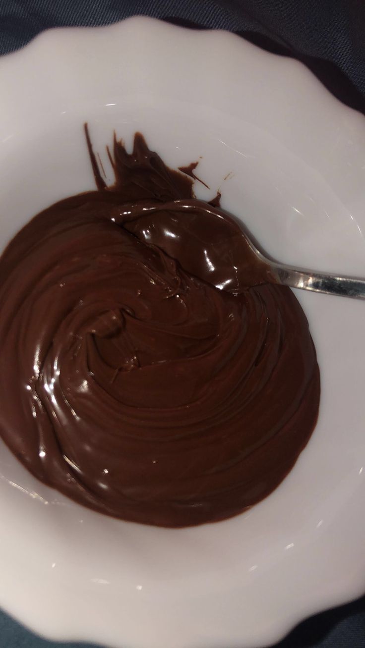 Brigadeiro sem leite condensado e sem nescau prático