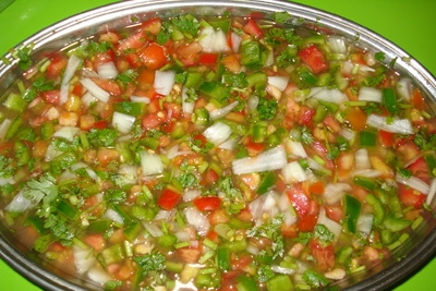 Salada de restaurante Palmirinha