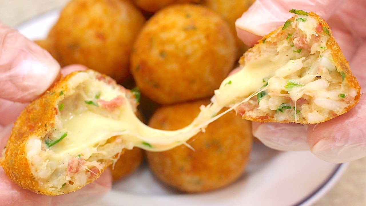 Bolinho de arroz recheado com mussarela ana maria