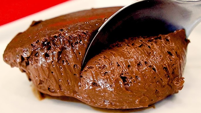 Mousse de chocolate com arroz fácil fit