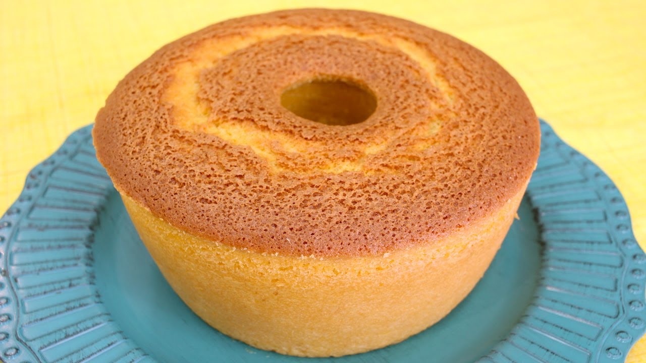 Bolo de fubá da Rita Lobo  