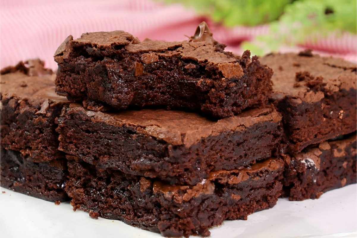 Brownie com chocolate em barra amei