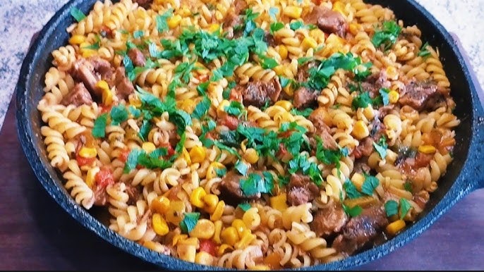 Macarrão parafuso com carne moída prático 