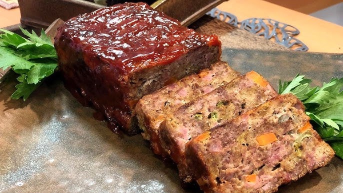 Bolo de carne recheado tudo gostoso