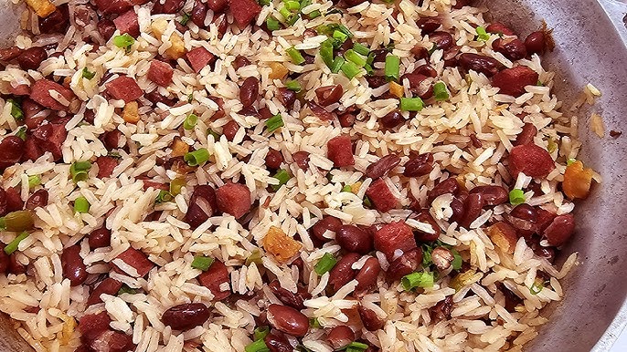 Baião de dois com calabresa e bacon prático simples