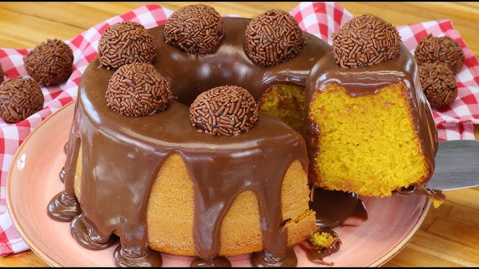 Bolo de cenoura com óleo de coco prático