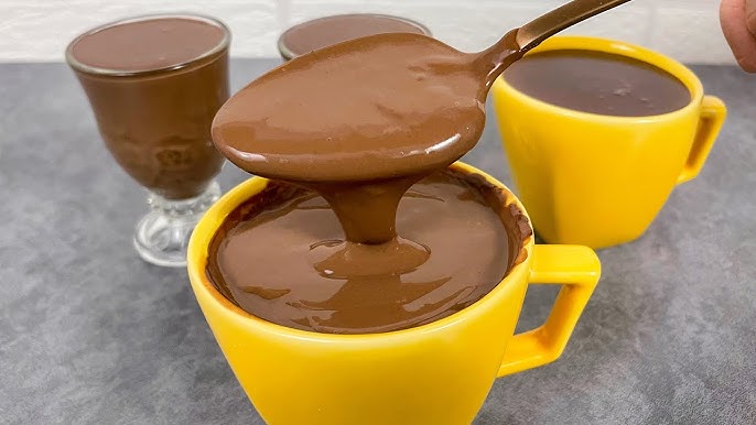 Chocolate quente com chocolate em barra prático demais