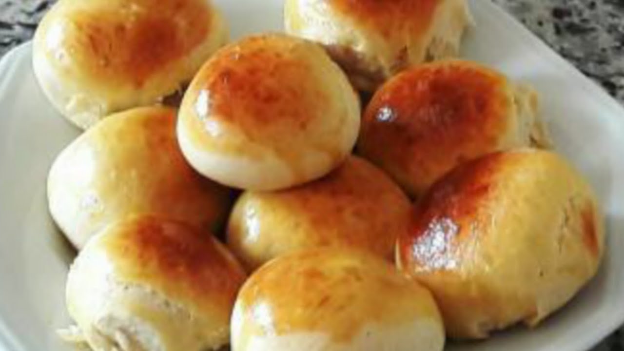 Pão de batata com requeijão tudo gostoso