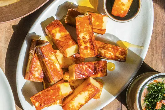 Queijo coalho na brasa prático demais